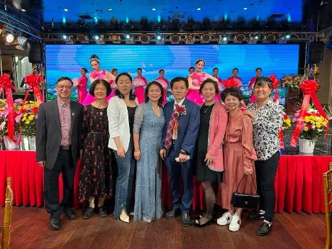 Mingping Huang menghadiri acara penting